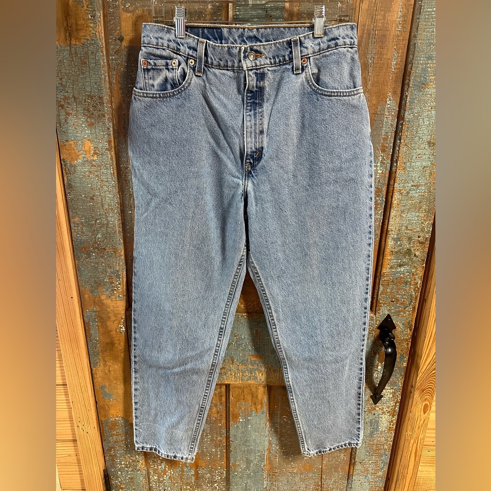 Women's Vintage Levi 551 Relaxed Fit Tapered Leg 14 SHORT 1995 90's